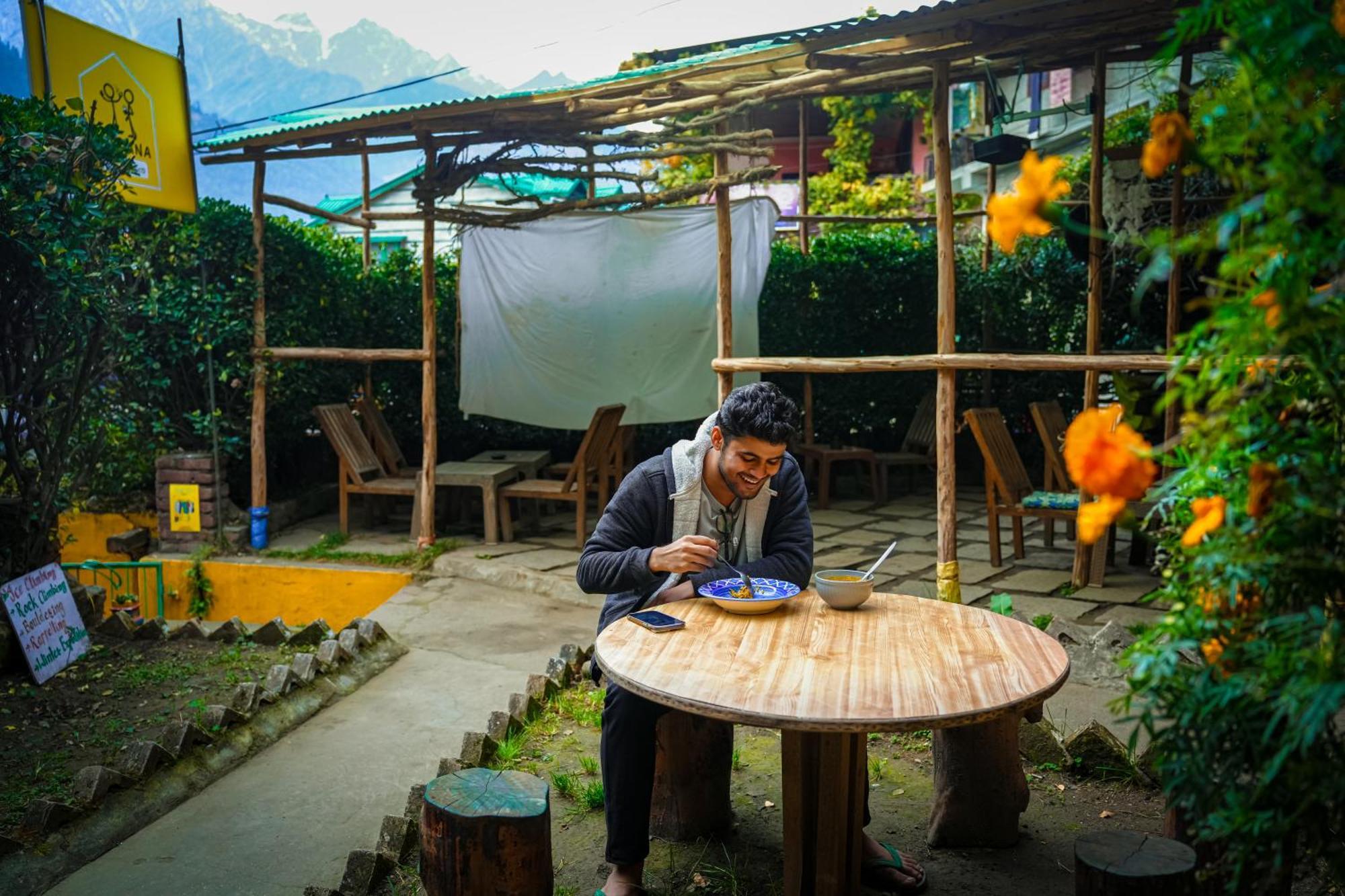 Yaarana Stay & Cafe, Vashisht, Manali 외부 사진