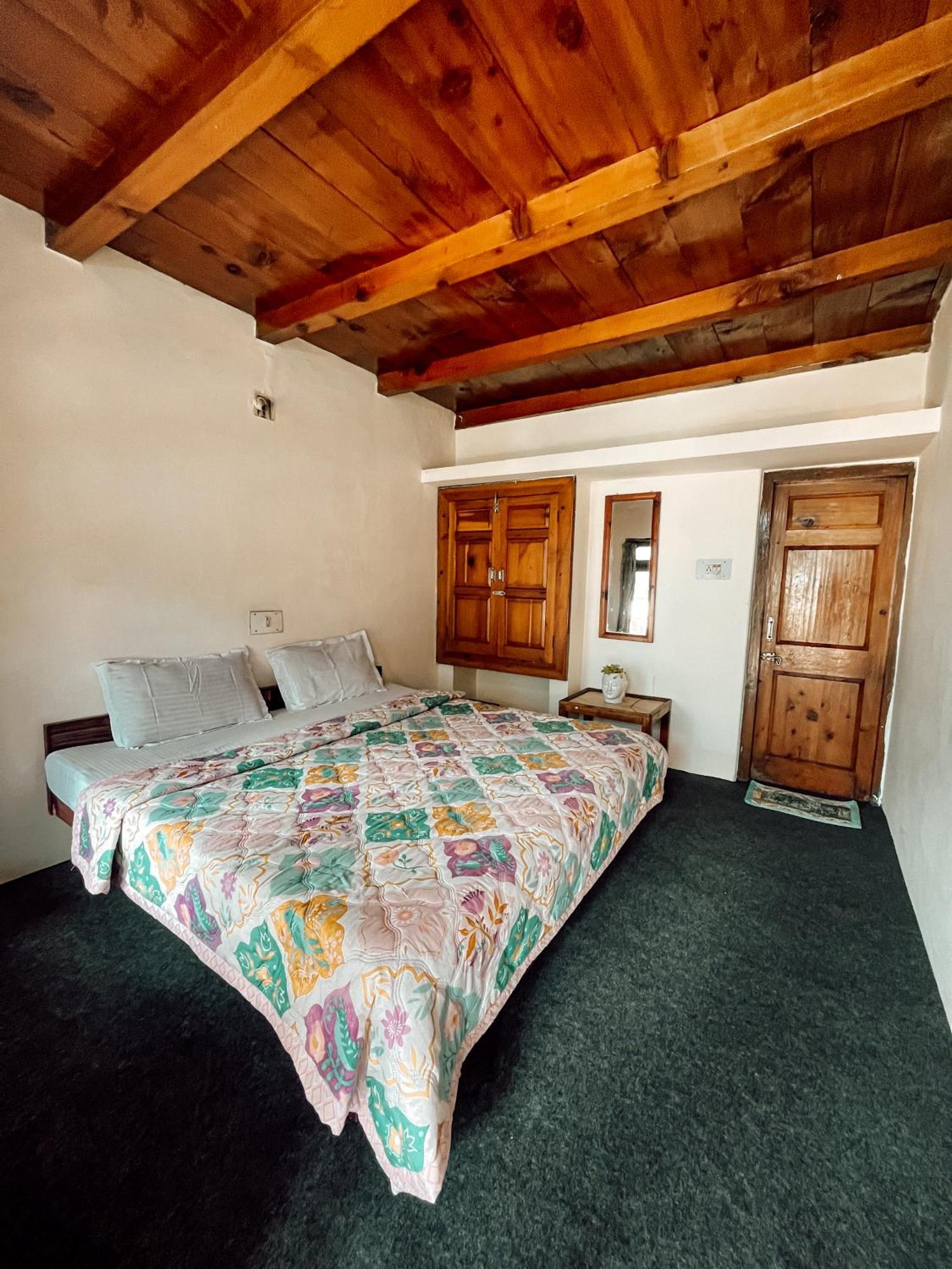 Yaarana Stay & Cafe, Vashisht, Manali 외부 사진