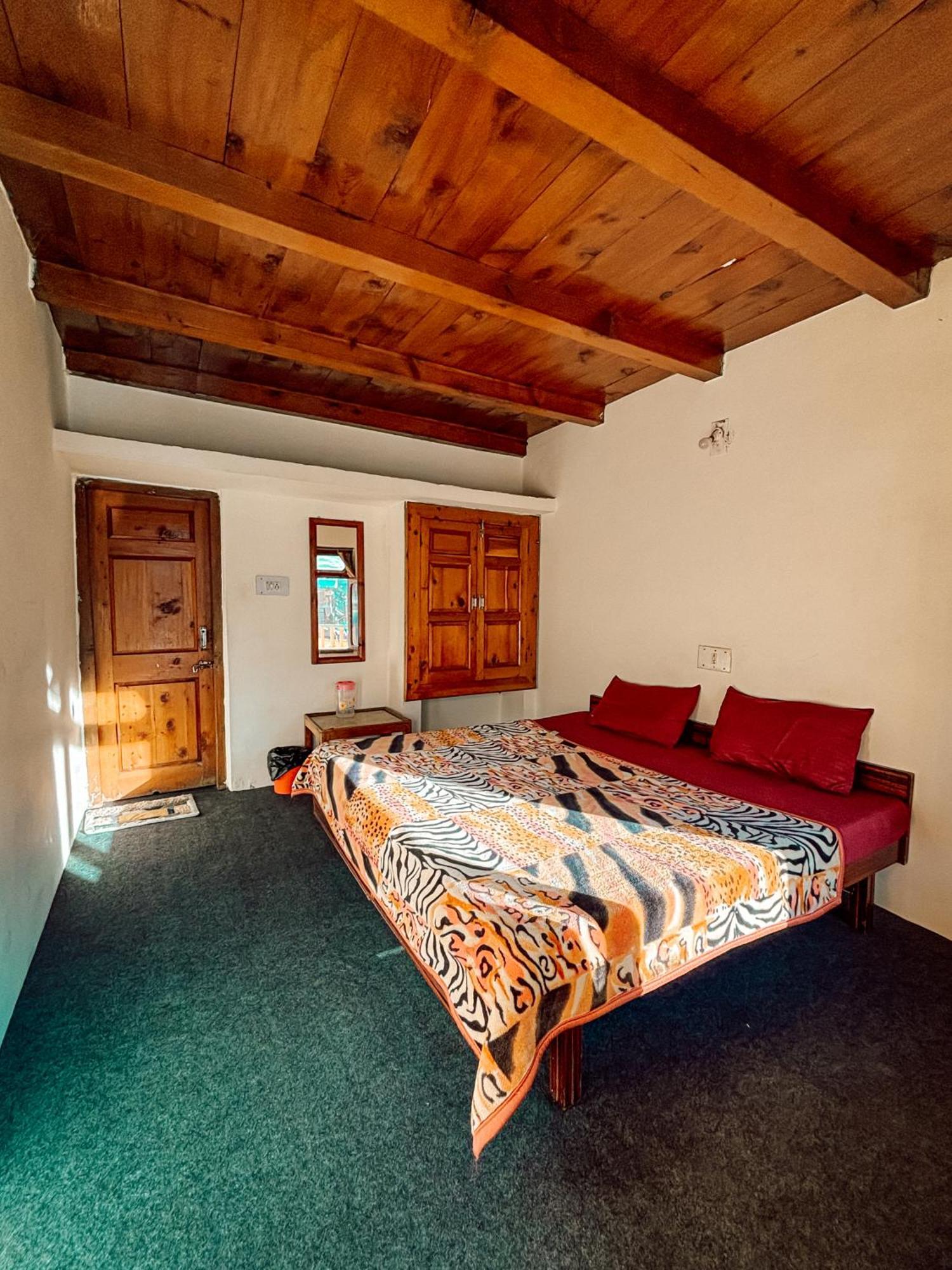 Yaarana Stay & Cafe, Vashisht, Manali 외부 사진